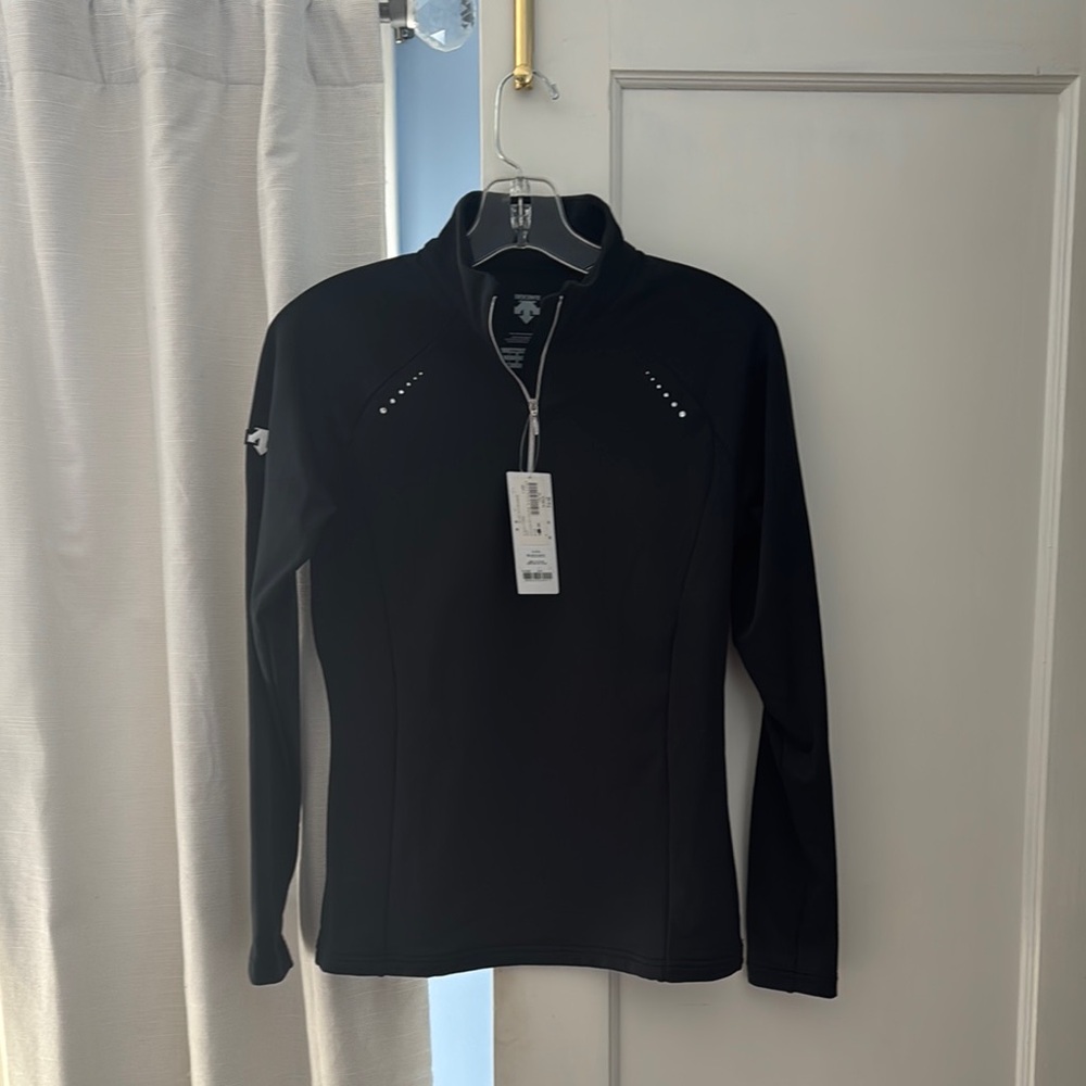 Women's Black Long Sleeve Top
